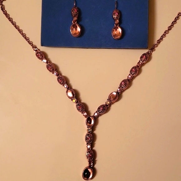 AVON Pink Necklace & Earring Set - Picture 8 of 12